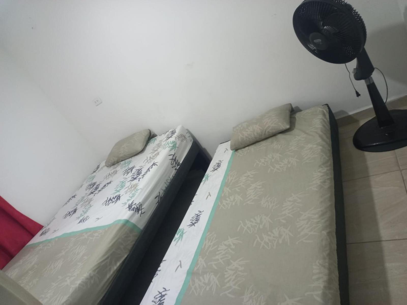 Apartaestudios El Jardin 2 Cali Δωμάτιο φωτογραφία